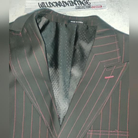 Men’s black with Red pinstripe Zoot Suit Size 42R - Picture 2 of 12